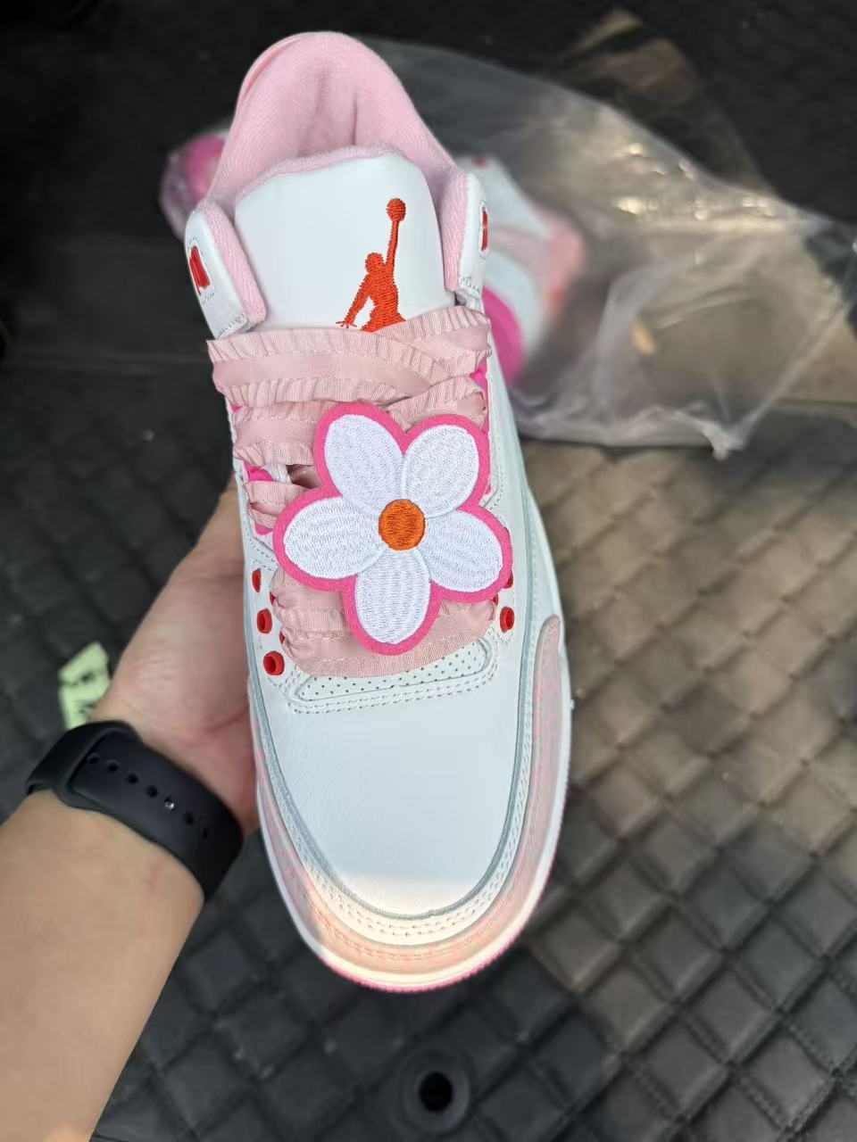 Air Jordan 3 WMNS 'Pearl Pink / Hyper Orange'