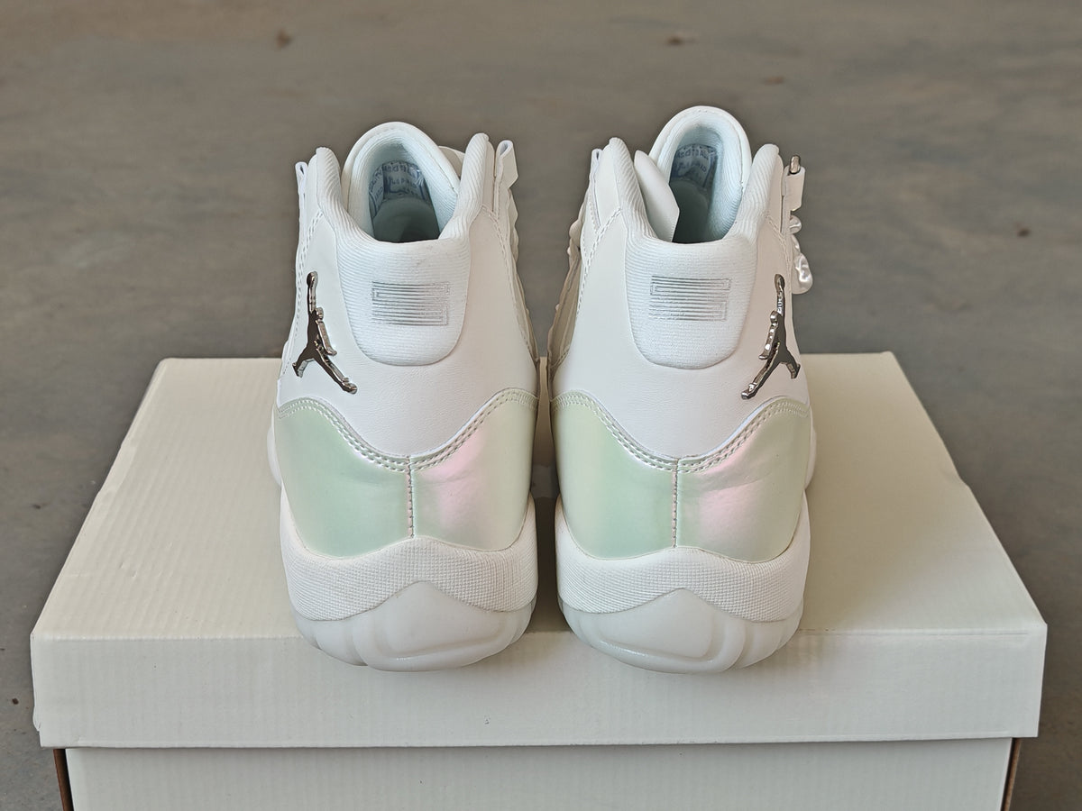 Air Jordan 11 Retro 'Pearl White Iridescent'