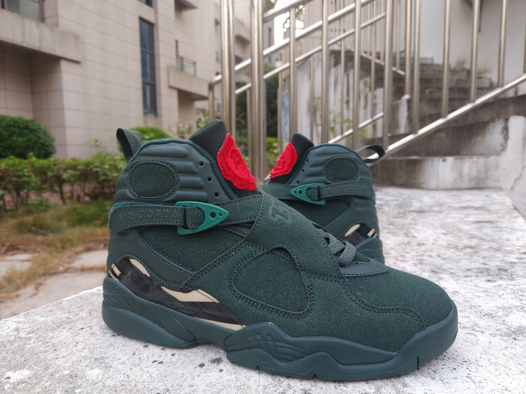Air Jordan 8 Retro “Dark Green Red”