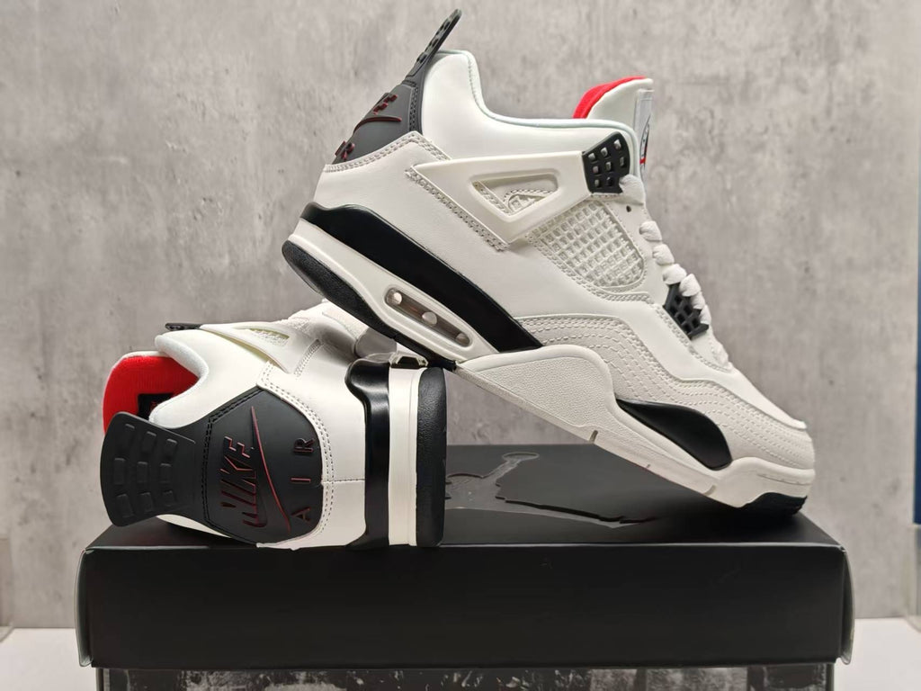 Air Jordan 4 Retro “Flight Club”
