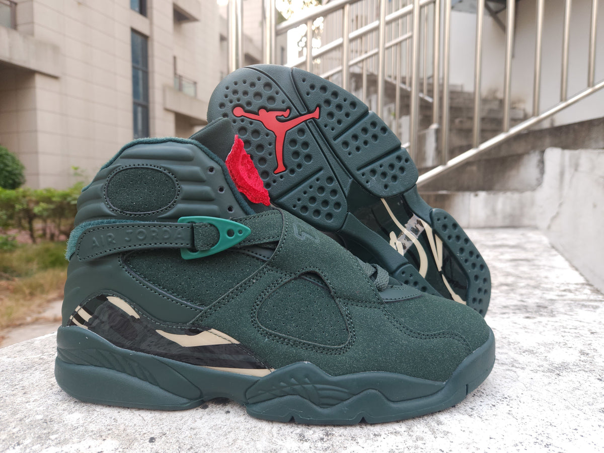 Air Jordan 8 Retro “Dark Green Red”