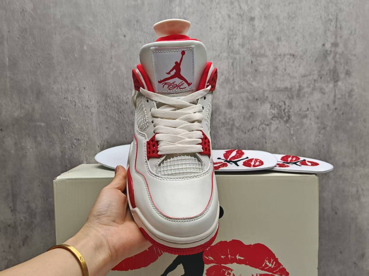 Air Jordan 4 Retro “Valentine’s Day”
