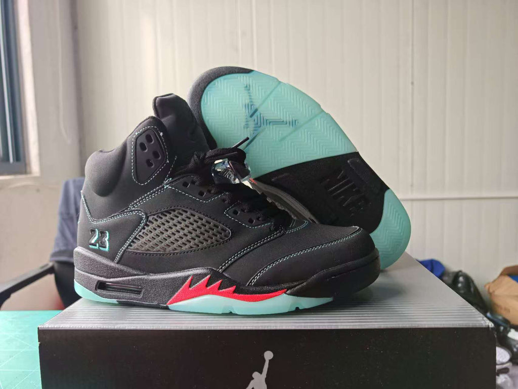 Air Jordan 5 Retro 'Halloween'