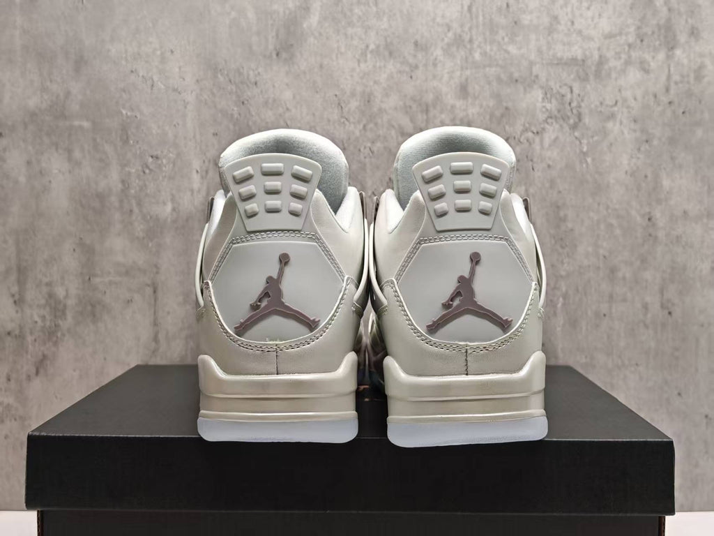 Women’s Air Jordan 4 Retro “Frozen Moments”