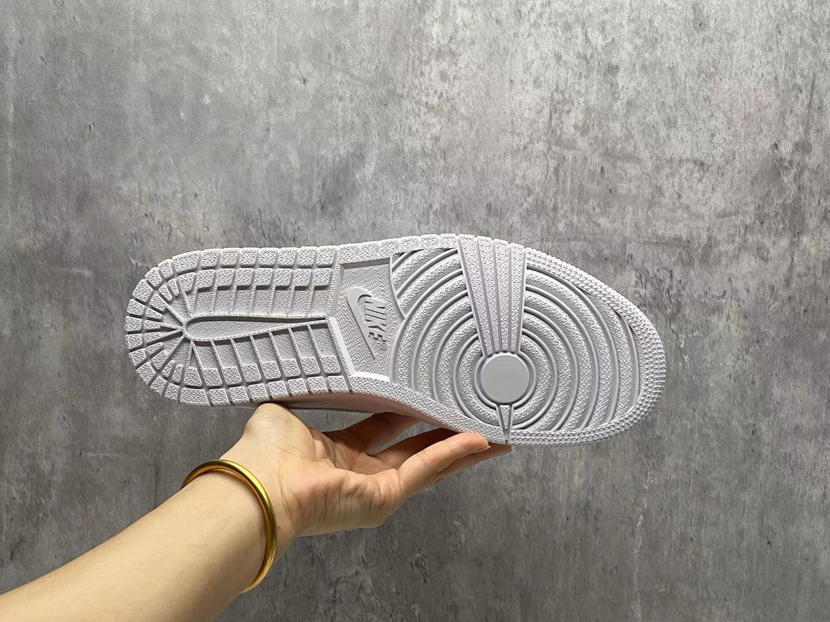 Air Jordan 1 Retro Low 'White'