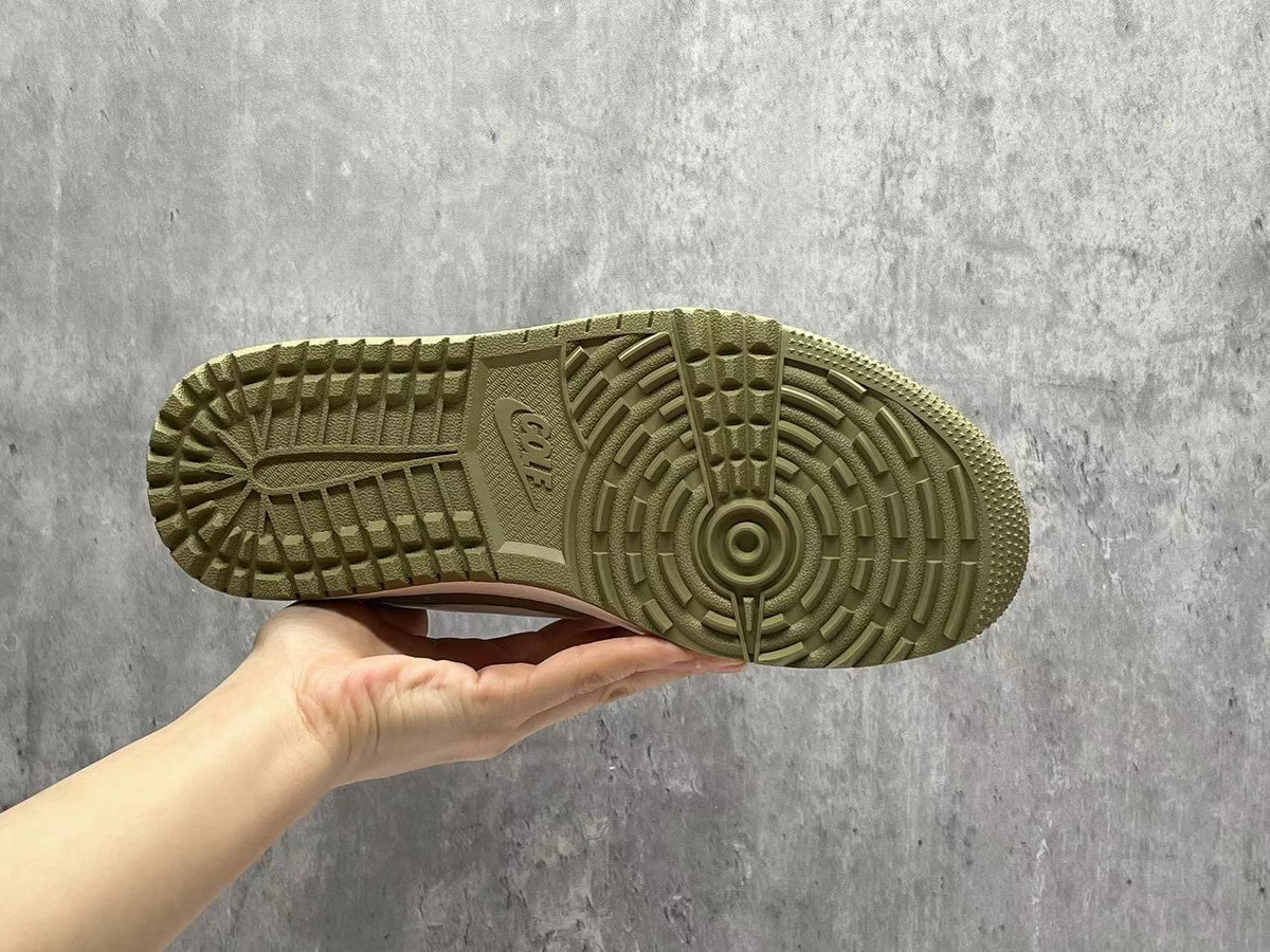 Air Jordan 1 D Golf Reverse Swoosh