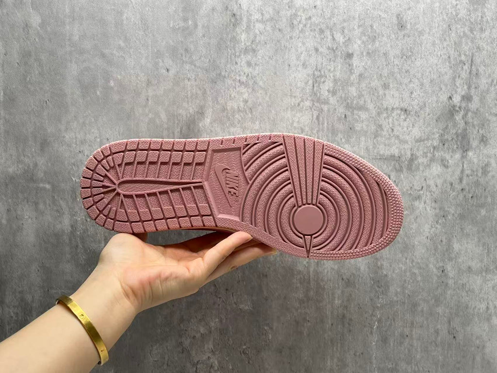 Travis Scott x Air Jordan 1 Low OG “Shy Pink/Red”